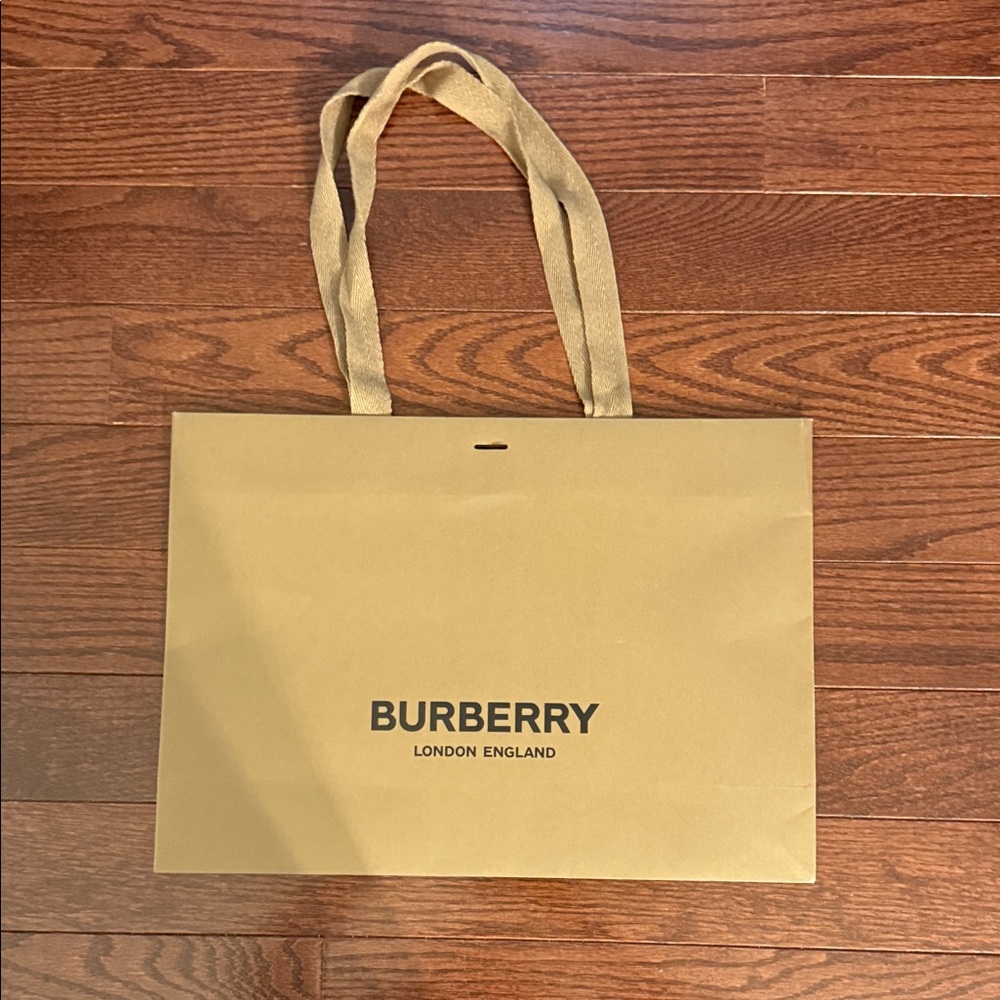 Burberry Beige shopping bag